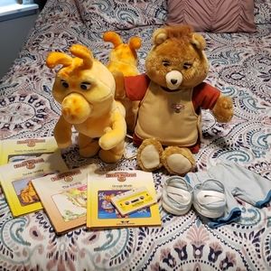 Original Teddy Ruxpin and Grubby w/books